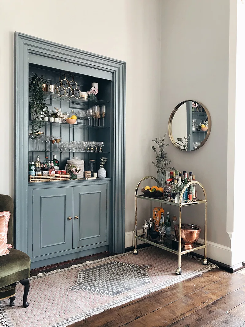 Decor Bar